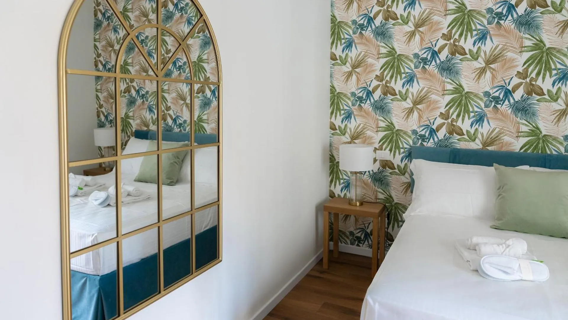 Apartment Appartamento Con 2 Camere E 2 Bagni -San Giovanni- Rome Italy