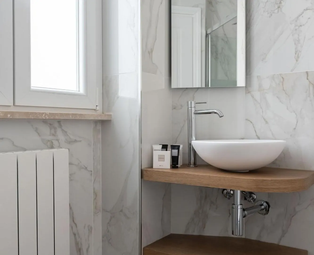 Appartamento Con 2 Camere E 2 Bagni -San Giovanni- 로마 아파트